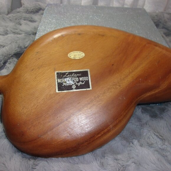 COPY - H-330 VINTAGE MONKEYPOD WOOD CARVED NUT SERVING BOWL - Picture 7 of 8